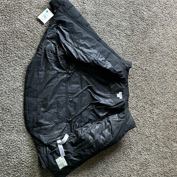 Ariat Black Insulated Jacket - Picture 7 of 7